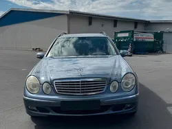 Blau Gebraucht 2005 Mercedes E220 Kombi | 2.300 € (Superpreis)