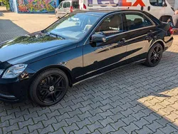 Schwarz Gebraucht 2012 Mercedes E300 Avantgarde Limousine | 9.800 €