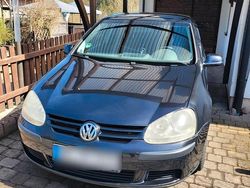 Schwarz Gebraucht 2005 VW Golf V Limousine | 1.900 € (Fairer Preis)