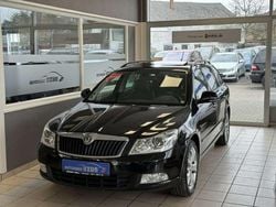 Schwarz Gebraucht 2011 Skoda Octavia Elegance Kombi | 6.490 € (Guter Preis)