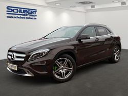 Orientbraun Gebraucht 2017 Mercedes GLA250 Urban SUV | 23.790 € (Fairer Preis)