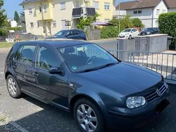 Grau Gebraucht 2000 VW Golf IV Limousine | 2.900 € (Etwas zu teuer)