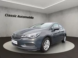 Grau Gebraucht 2016 Opel Astra Edition Limousine | 6.800 € (Fairer Preis)