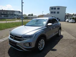 Silber Gebraucht 2024 VW T-Roc Style SUV | 28.500 € (Fairer Preis)