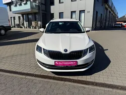 Weiß Gebraucht 2019 Skoda Octavia Style Kombi | 9.990 € (Fairer Preis)