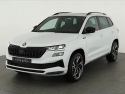 Moon weiß perleffekt Neu 2025 Skoda Karoq SportLine SUV | 43.495 € (Etwas zu teuer)