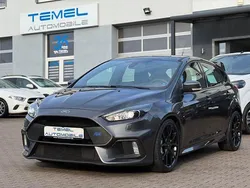 Grau Gebraucht 2017 Ford Focus RS Limousine | 28.999 €