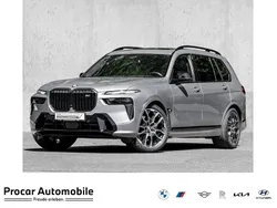 Grau Gebraucht 2024 BMW X7 M Sport SUV | 113.899 € (Fairer Preis)