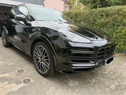 Schwarz Gebraucht 2018 Porsche Cayenne Turbo Chrono SUV | 60.490 € (Superpreis)
