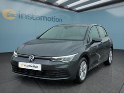 Grau Gebraucht 2024 VW Golf VIII Kleinwagen | 21.999 € (Guter Preis)