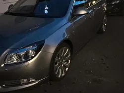 Grau Gebraucht 2011 Opel Insignia Limousine | 6.000 €