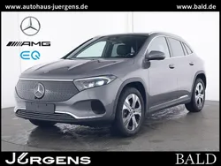 Grau metalliclack mountaingrau Gebraucht 2024 Mercedes EQA300 Progressive SUV | 37.290 € (Fairer Preis)
