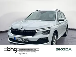 Weiß Gebraucht 2024 Skoda Kamiq Drive SUV | 24.790 € (Fairer Preis)