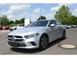 Metalliclack (silber Gebraucht 2023 Mercedes A200 Limousine | 25.990 € (Guter Preis)