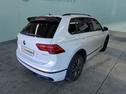 Weiß Gebraucht 2023 VW Tiguan R-line SUV | 38.850 € (Fairer Preis)