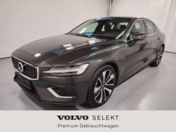 Pine grey / metallic Gebraucht 2022 Volvo S60 Inscription Limousine | 37.600 € (Fairer Preis)