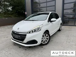 Weiß Gebraucht 2018 Peugeot 208 Active Kleinwagen | 8.750 € (Fairer Preis)