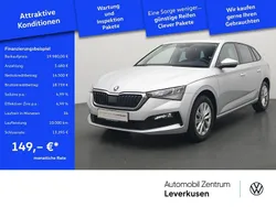 Schwarz / brillantsilber (metallic) Gebraucht 2023 Skoda Scala Tour Kleinwagen | 19.980 € (Guter Preis)