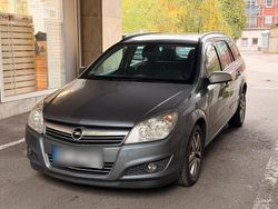 Grau Gebraucht 2007 Opel Astra Kombi | 2.800 € (Fairer Preis)