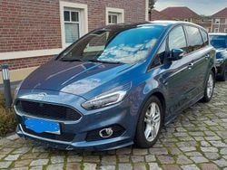 Blau Gebraucht 2019 Ford S-MAX ST-Line Van / Kleinbus | 22.500 € (Guter Preis)