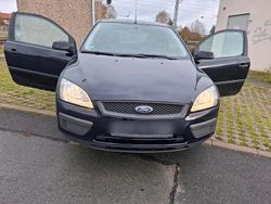 Blau Gebraucht 2005 Ford Focus Limousine | 1.999 € (Fairer Preis)