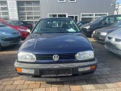 Blau Gebraucht 1994 VW Golf IV Limousine | 2.800 €