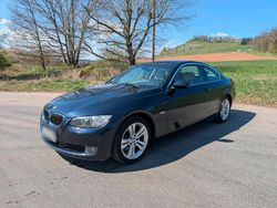 Blau Gebraucht 2009 BMW 325 Coupé | 5.999 € (Guter Preis)