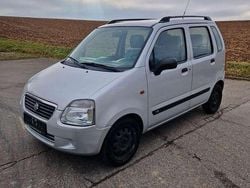 Silber Gebraucht 2001 Suzuki Wagon R+ Kombi | 1.390 € (Fairer Preis)