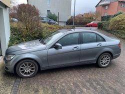 Grau Gebraucht 2011 Mercedes C200 Limousine | 5.900 € (Guter Preis)