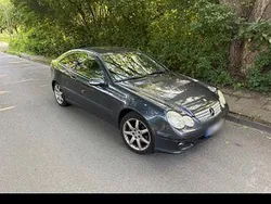 Grau Gebraucht 2006 Mercedes CLC230 Kleinwagen | 1.850 €