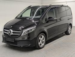 Schwarz (obsidianschwarz met.) Gebraucht 2022 Mercedes V250 Edition Van / Kleinbus | 49.995 € (Guter Preis)