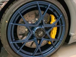 Grau Gebraucht 2023 Porsche Cayman GT4 Coupé | 190.000 €