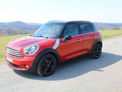 Rot Gebraucht 2014 Mini Cooper D Kleinwagen | 10.990 € (Etwas zu teuer)