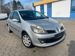 Grau Gebraucht 2007 Renault Clio III Dynamique Kleinwagen | 3.800 € (Etwas zu teuer)