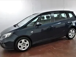 Grün Gebraucht 2015 Opel Zafira Tourer drive Van / Kleinbus | 7.999 € (Fairer Preis)