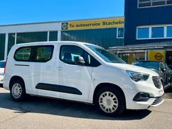 Weiß Gebraucht 2021 Opel Combo Life XL Edition Van / Kleinbus | 19.980 € (Fairer Preis)