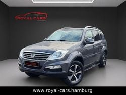 Grau Gebraucht 2017 Ssangyong (KGM) Rexton SUV | 13.990 € (Guter Preis)
