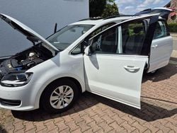 Weiß Gebraucht 2020 VW Sharan Comfortline Van / Kleinbus | 15.900 € (Superpreis)