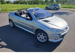 Silber Gebraucht 2006 Peugeot 206 CC Quiksilver Cabrio | 3.450 € (Etwas zu teuer)