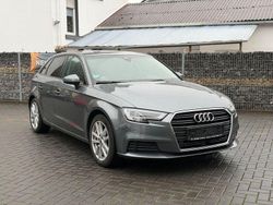 Grau Gebraucht 2019 Audi A3 Sport Limousine | 15.399 € (Guter Preis)