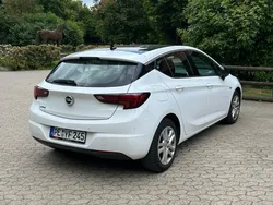 Weiß Gebraucht 2019 Opel Astra Ultimate Limousine | 11.300 € (Guter Preis)
