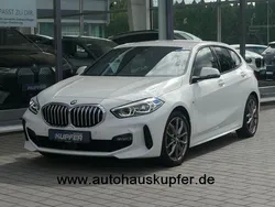 Weiß Gebraucht 2023 BMW 120 Performance Kleinwagen | 29.500 € (Fairer Preis)