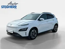 Weiß Gebraucht 2023 Hyundai Kona Trend SUV | 31.800 € (Fairer Preis)