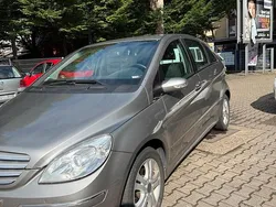 Grau Gebraucht 2008 Mercedes B200 Van / Kleinbus | 2.150 € (Etwas zu teuer)