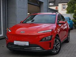 Rot Gebraucht 2021 Hyundai Kona Prime SUV | 22.570 € (Fairer Preis)