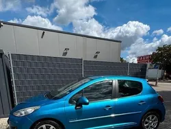 Blau Gebraucht 2011 Peugeot 207 Tendance Kleinwagen | 3.000 € (Fairer Preis)