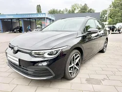 Schwarz Gebraucht 2021 VW Golf VIII Life Kombi | 19.999 € (Fairer Preis)