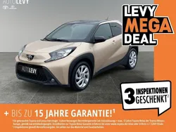Beige Gebraucht 2022 Toyota Aygo Pulse Kleinwagen | 14.998 € (Fairer Preis)