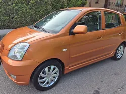 Orange Gebraucht 2004 Kia Picanto Kleinwagen | 950 € (Fairer Preis)