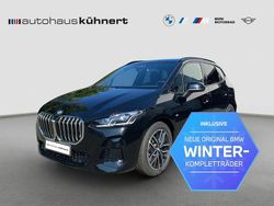 Black sapphire metallic Gebraucht 2024 BMW 223 Active Tourer Performance Van / Kleinbus | 46.885 € (Teuer)